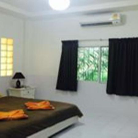 Baansuan Rimnam Resort Krabi town Exteriör bild