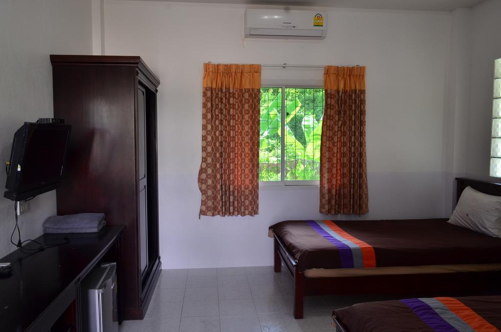 Baansuan Rimnam Resort Krabi town Exteriör bild